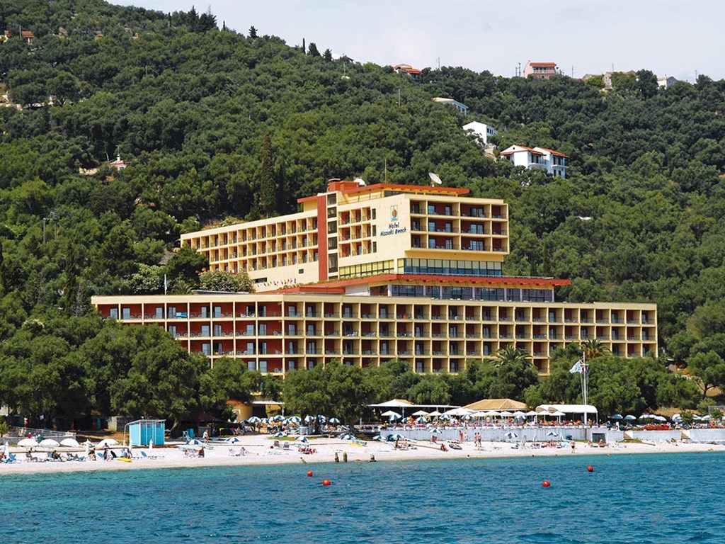 Nissaki Beach Hotel 4* – €609/Person