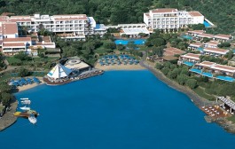 Elounda Bay Palace 5* – €989/Person